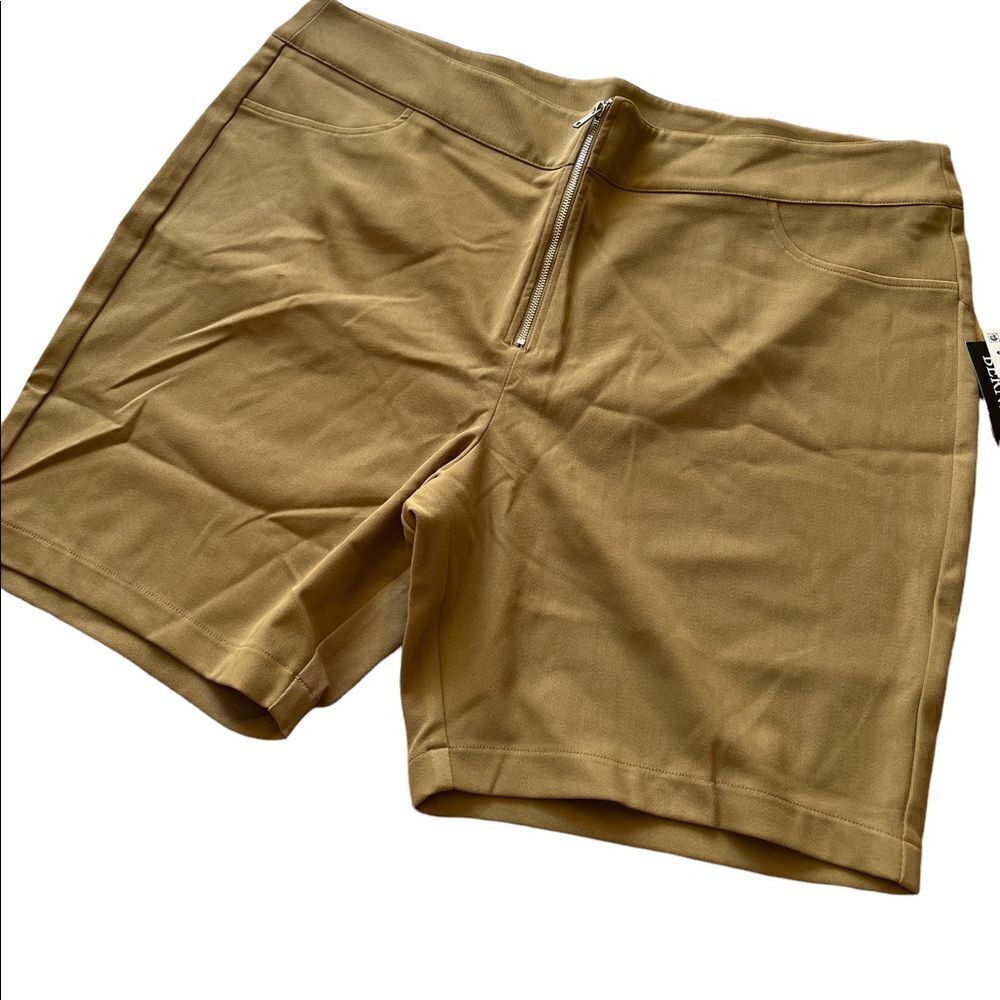 Danielle Bernstein shorts 